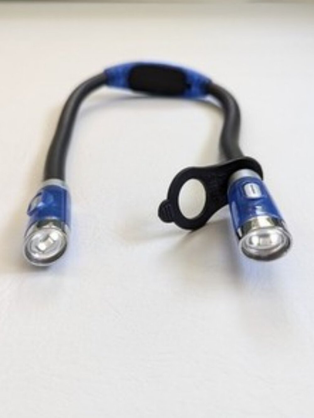 My Light Huglight Flexible LED Neck Hands Free Craft/Book Light - Picture 4 of 5